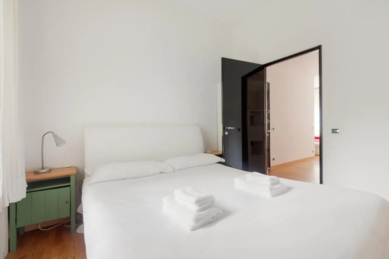 Buonarroti Bright Apartment Milánó Olaszország